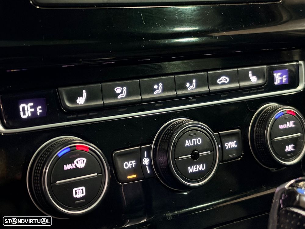 VW Golf R 4Motion BlueMotion DSG - 14
