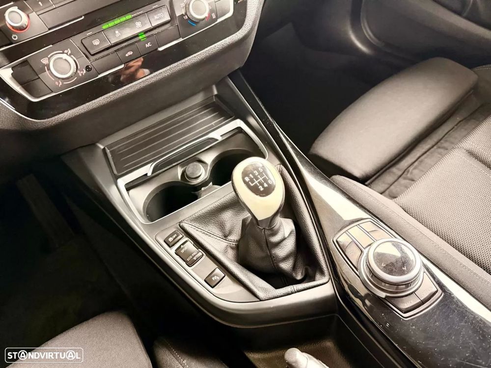BMW 116 d Line Sport - 16