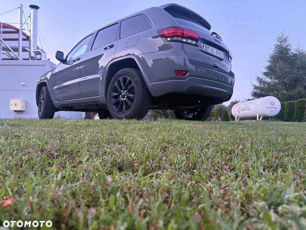 Jeep Grand Cherokee - 4