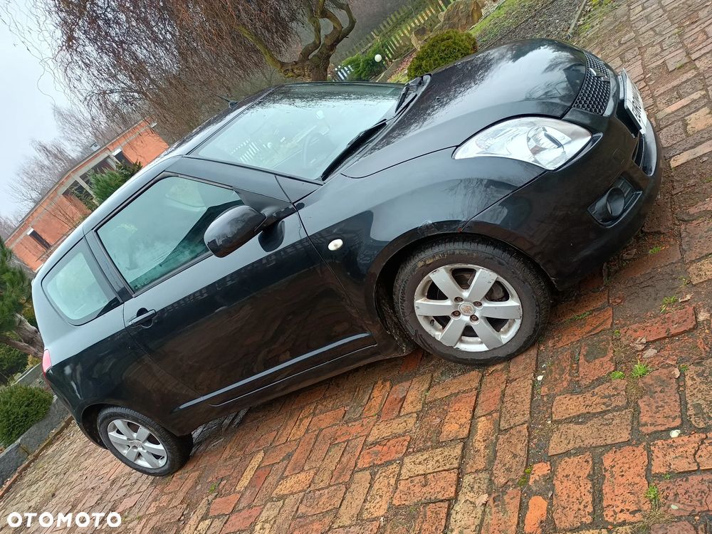 Suzuki Swift 1.3 DDiS Comfort - 2