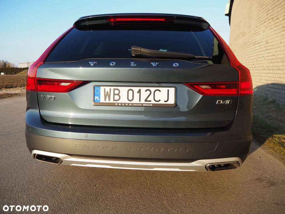 Volvo V90 Cross Country D4 AWD - 8
