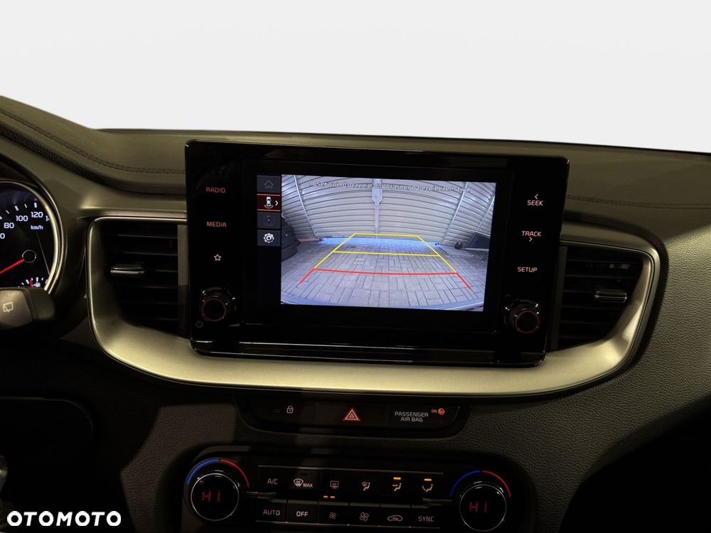 Kia Ceed - 20