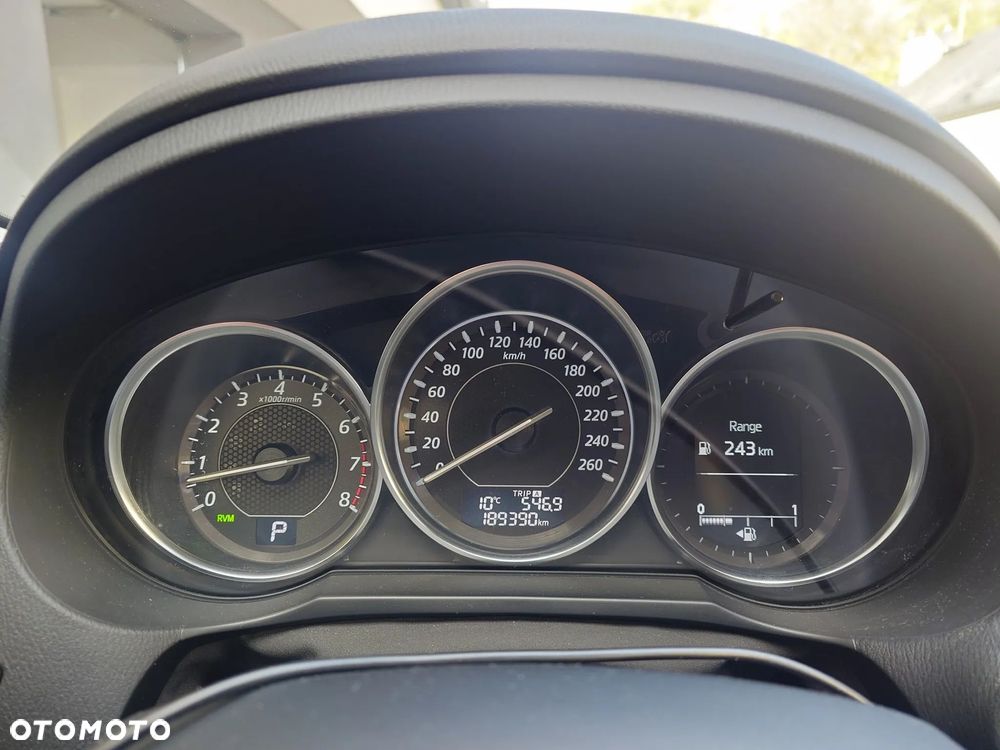 Mazda 6 ver-skyactiv--g-165-drive-center--line - 11