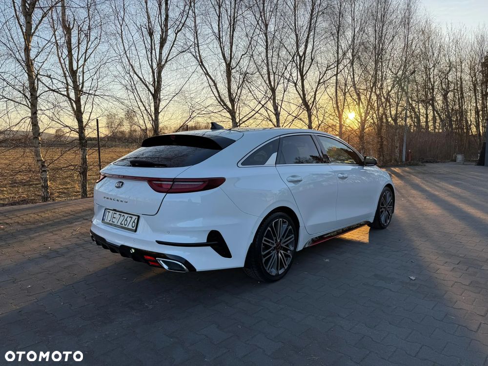 Kia ProCeed - 5