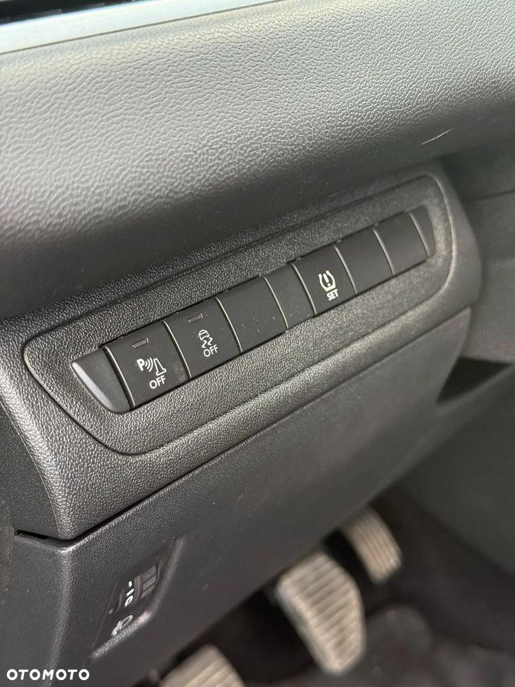 Peugeot 208 82 PureTech Style - 12