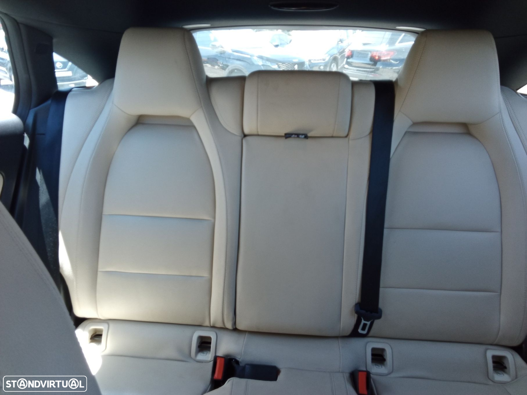 Mercedes-Benz CLA 180 d Shooting Brake - 30