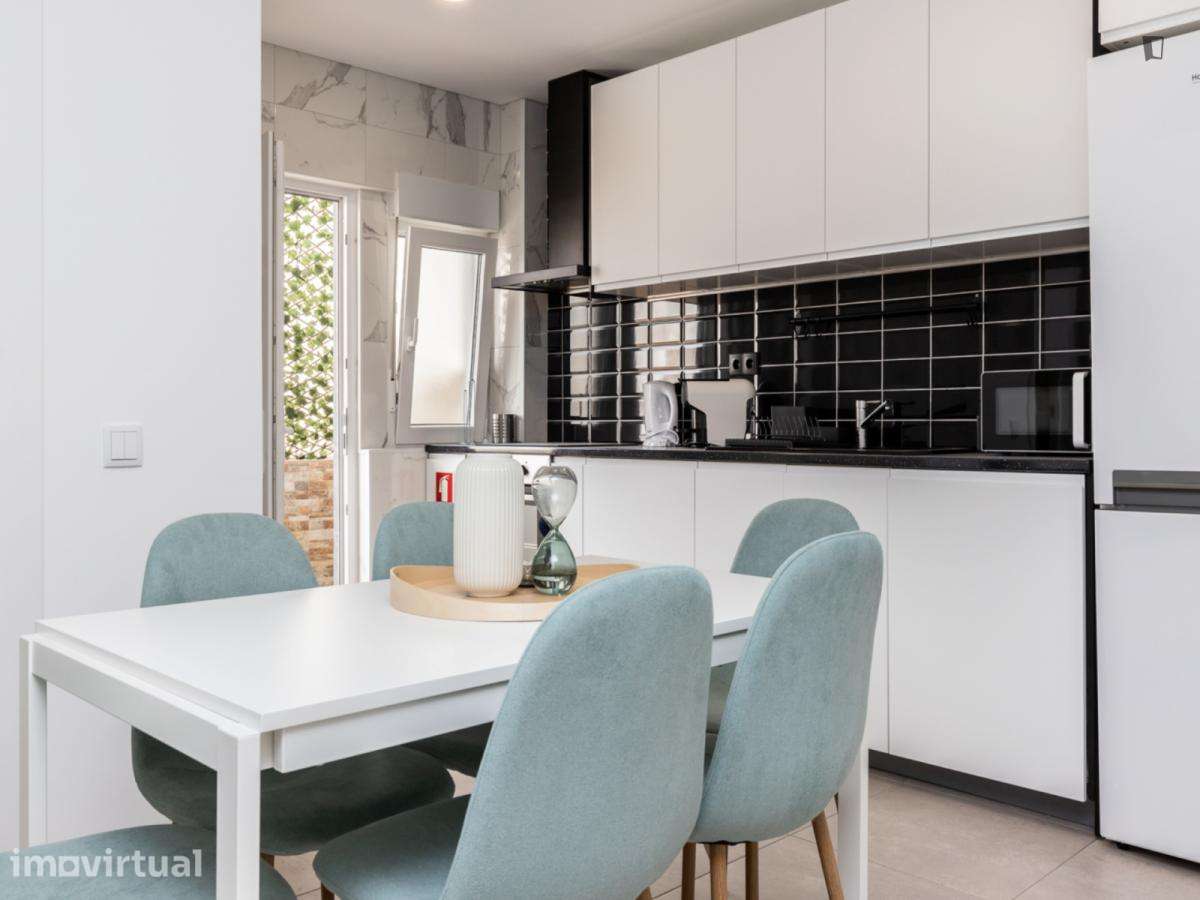 Apartamento com 3 quartos - localizado em Faro - Grande imagem: 2/21