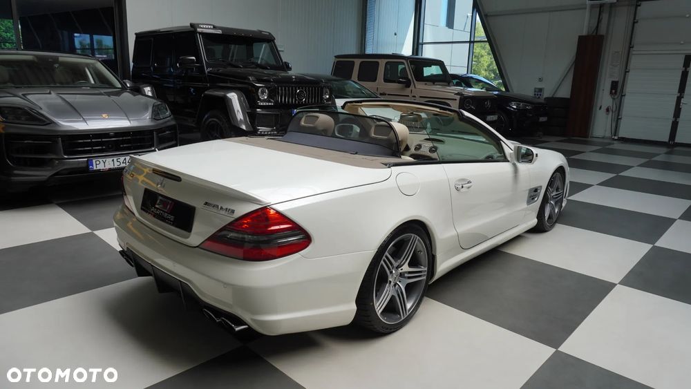 Mercedes-Benz SL 63 AMG SPEEDSHIFT MCT - 12