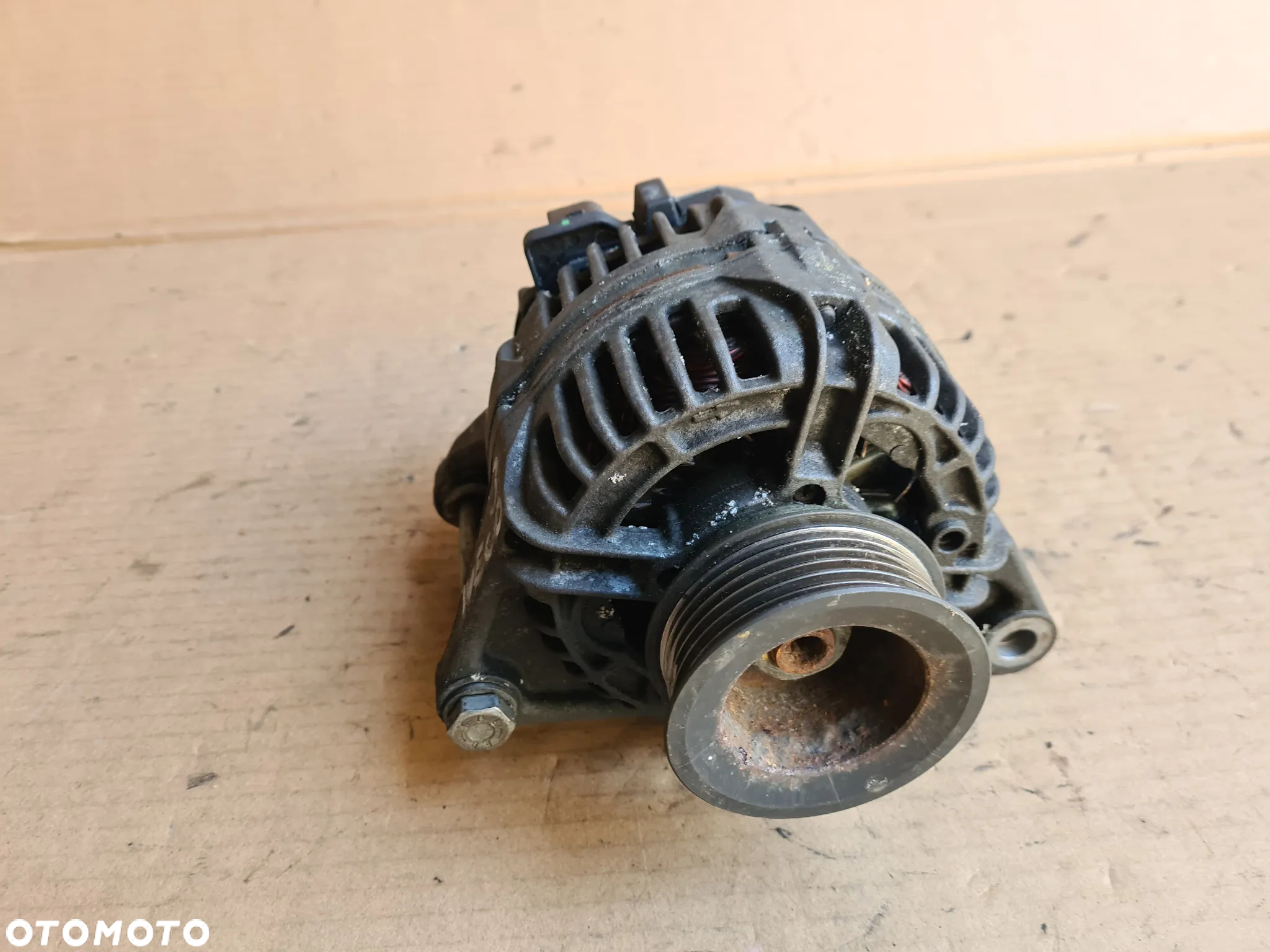 IVECO DAILY 3 99-06 alternator bosch 90 Amper 2.8 diesel - 2