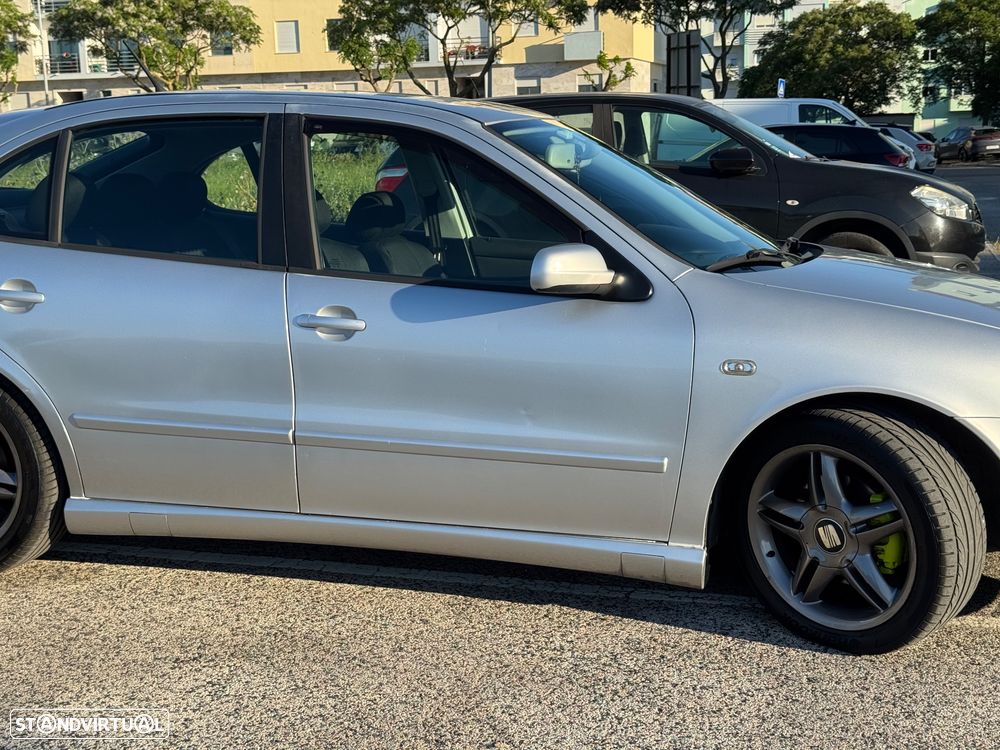SEAT Leon 1.9 TDI Top Sport - 3