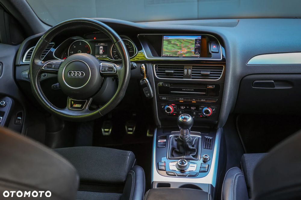 Audi A4 Avant 2.0 TDI DPF clean diesel quattro S line Sportpaket - 22