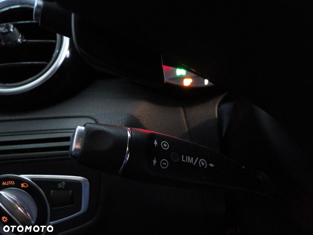 Mercedes-Benz GLC - 28