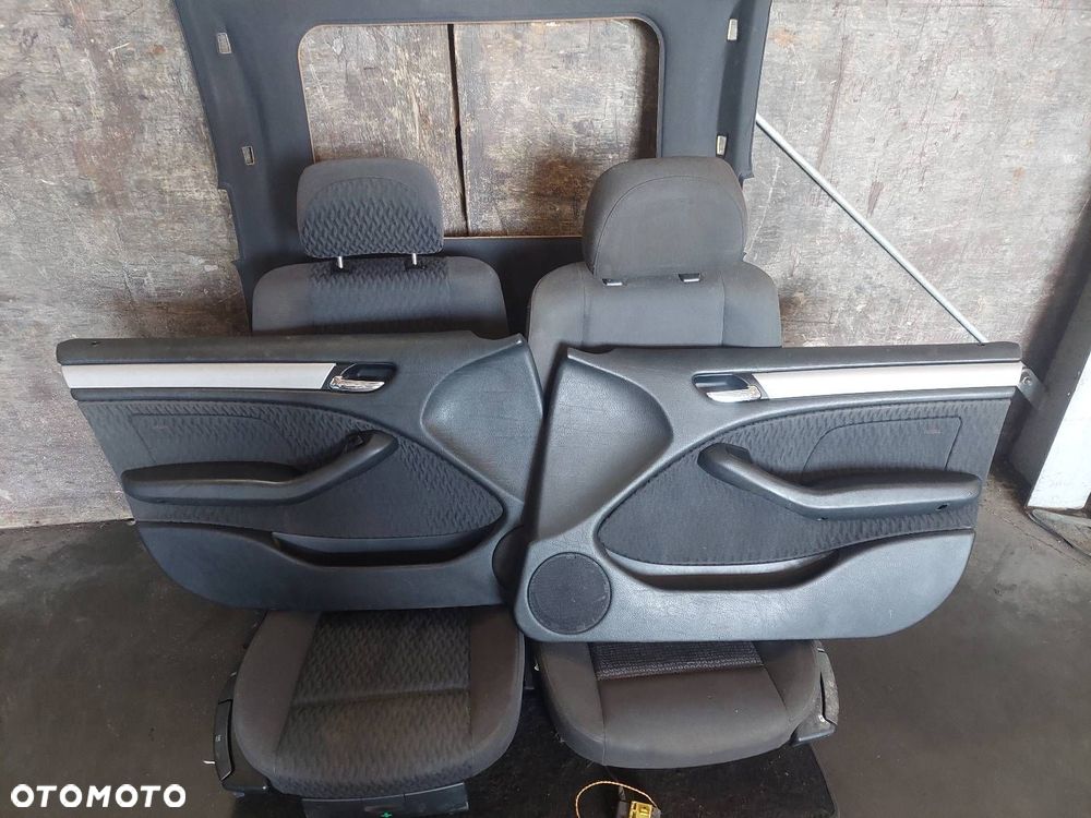 FOTEL FOTELE BOCZKI PODSUFITKA PODŁOKIETNIK KIEROWNICA WNĘTRZE BMW E46 - 10