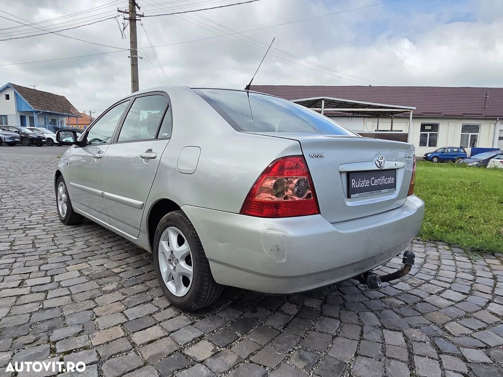 Toyota Corolla 1.6 Sdn. Xellence - 9