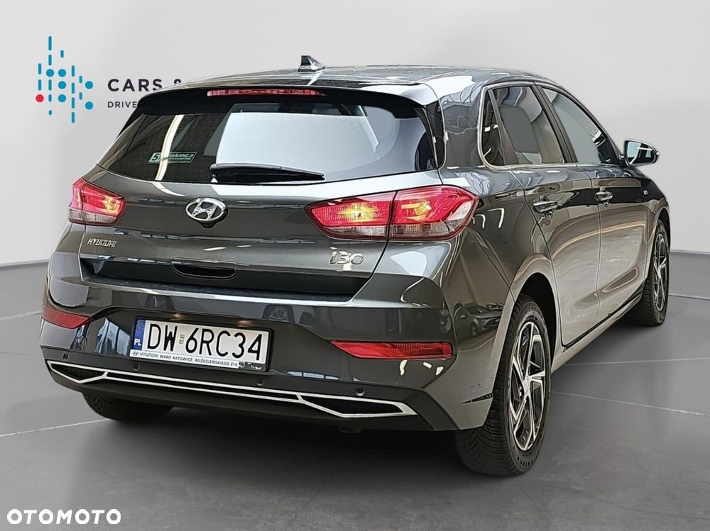 Hyundai i30 1.5 T-GDI 48V Comfort DCT - 24