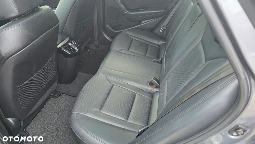 Hyundai i40 Kombi 1.7 CRDi DCT Premium - 17