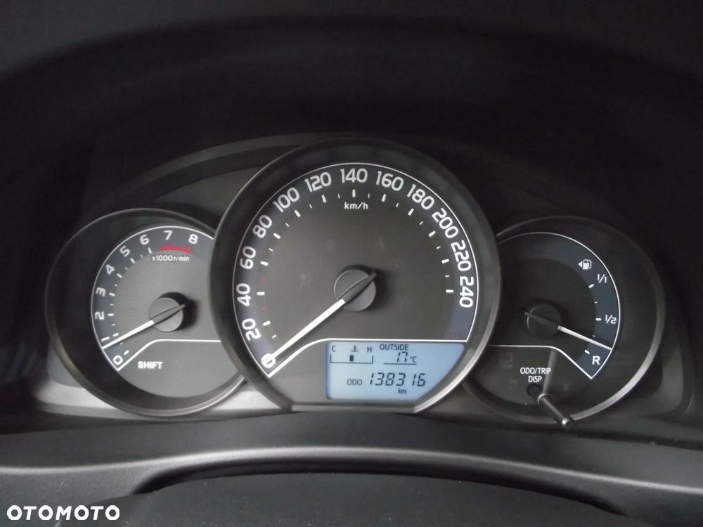 Toyota Auris 1.6 Classic Plus - 26