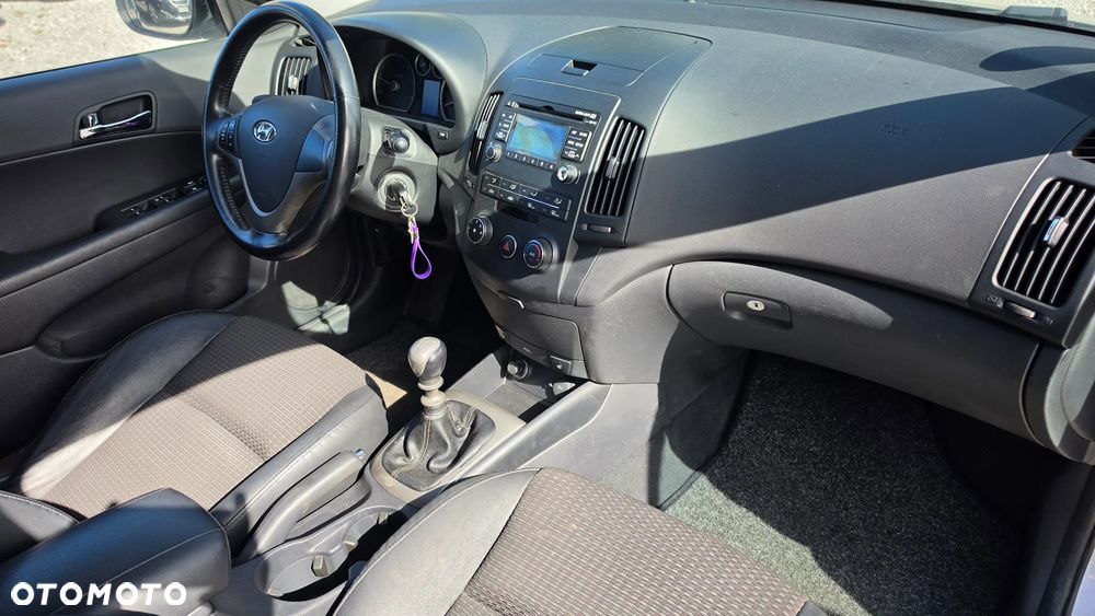 Hyundai i30 1.6 CRDi Style - 11