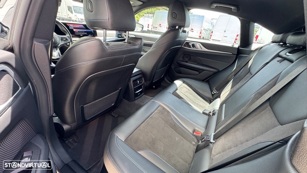 BMW i4 eDrive40 Pack Desportivo M - 29