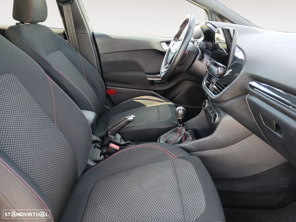 Ford Fiesta 1.0 EcoBoost ST-Line — fotografia 15