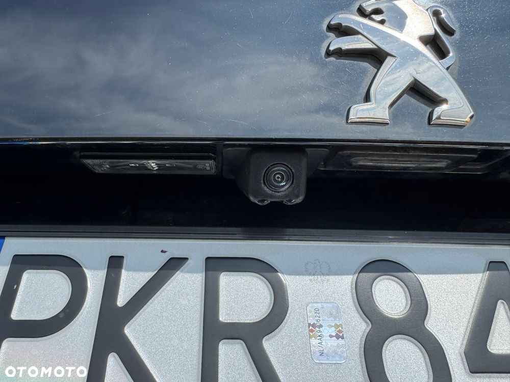 Peugeot 2008 - 12