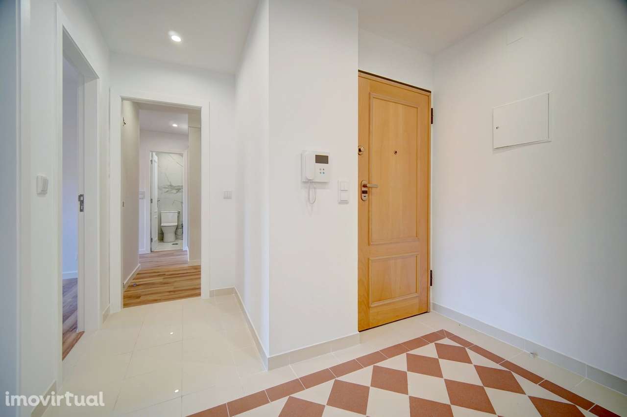 Apartamento T3 com suite e pequeno terraço na cobertura - Grande imagem: 4/24