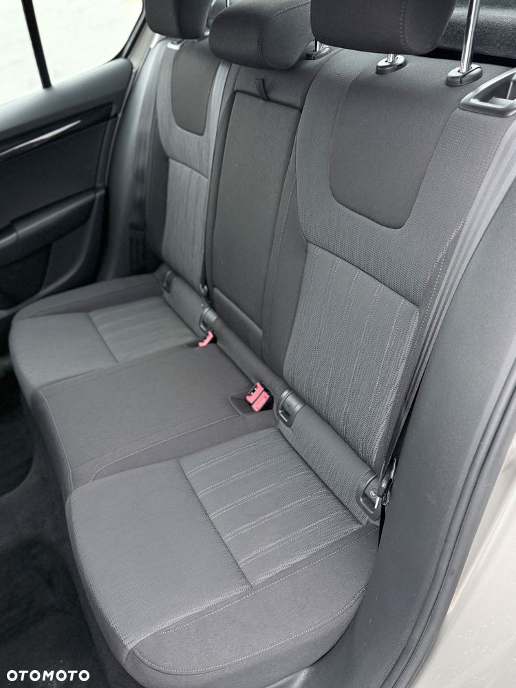 Skoda Octavia 1.6 TDI SCR Style DSG - 16