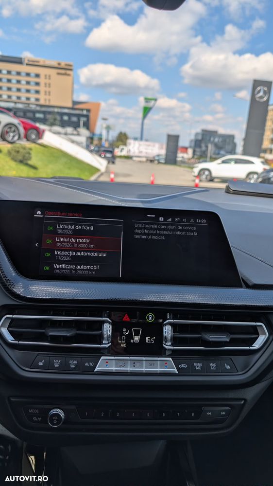 BMW Seria 2 218d Aut. - 24