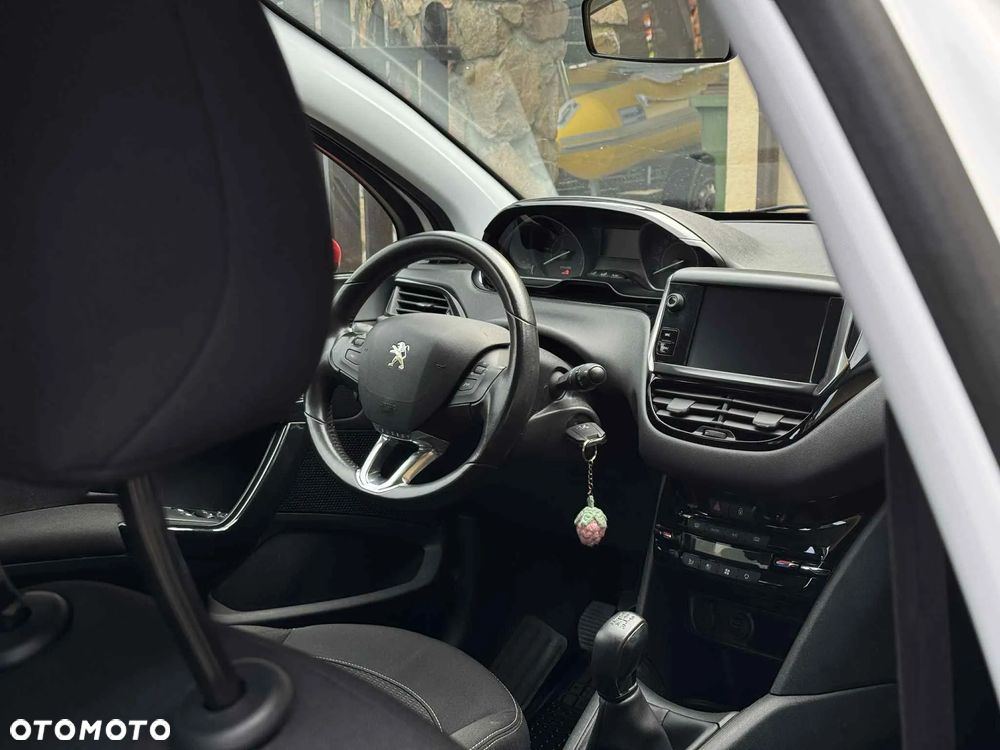 Peugeot 208 1.2 PureTech Active - 5