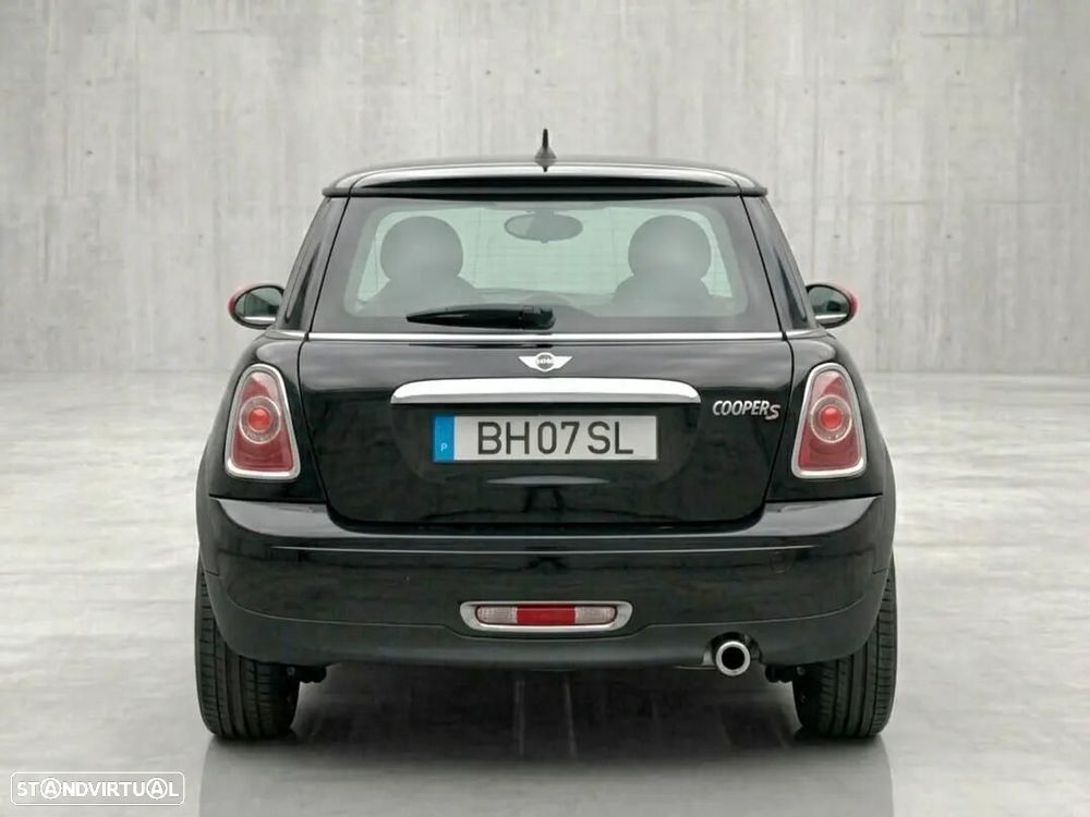 MINI 3 Portas One D - 5
