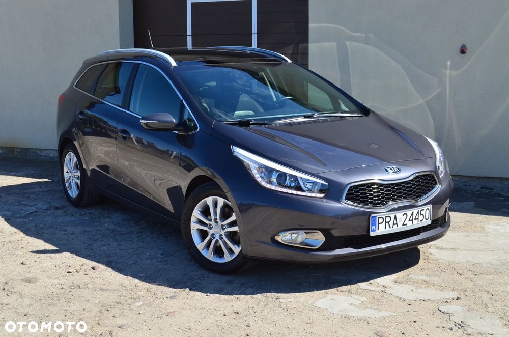 Kia Ceed 1.4 CVVT Fifa World Cup Edition - 13