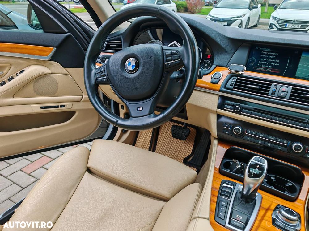 BMW Seria 5 525d xDrive AT - 13
