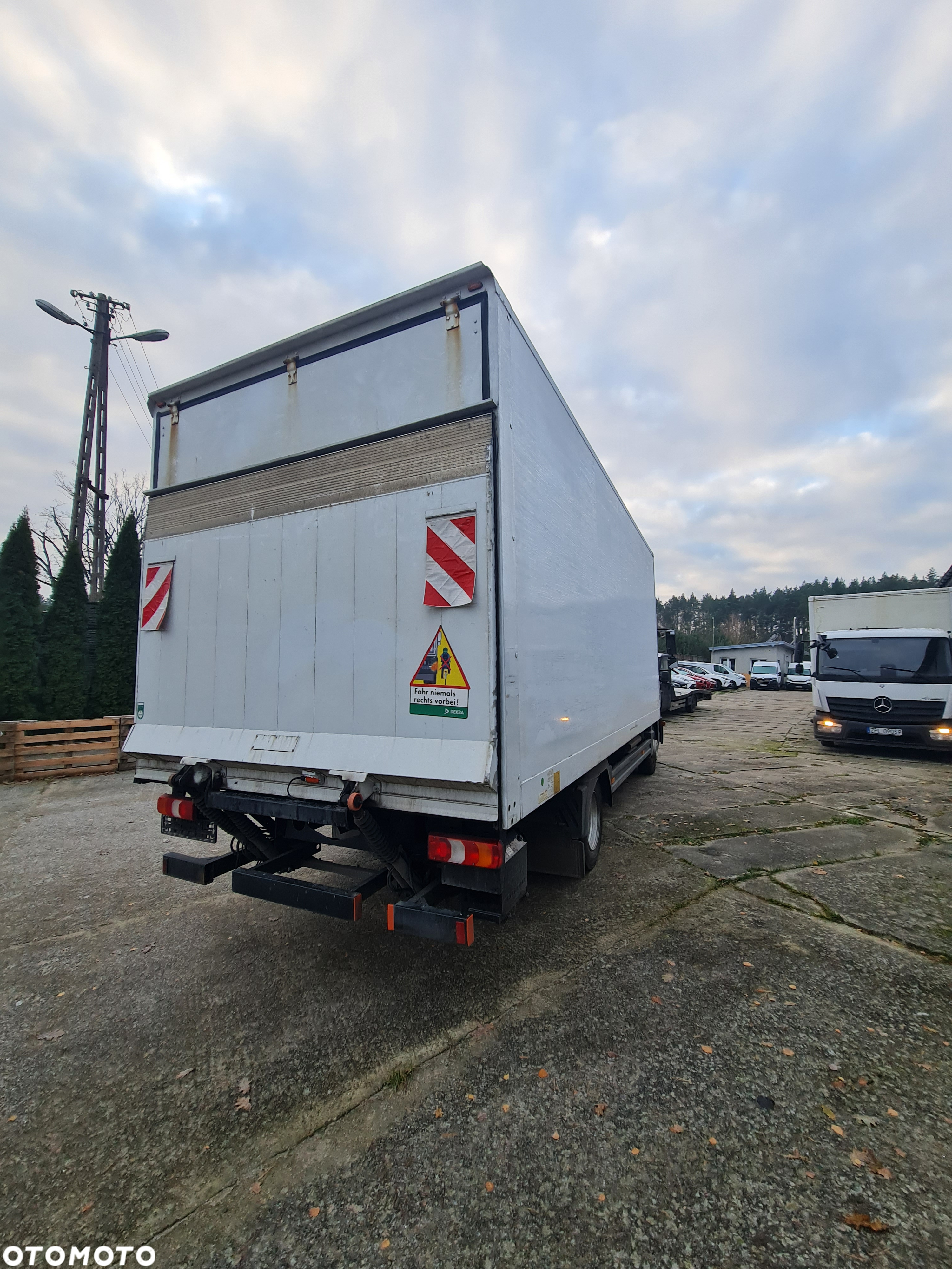 Mercedes-Benz Atego 818 - 12