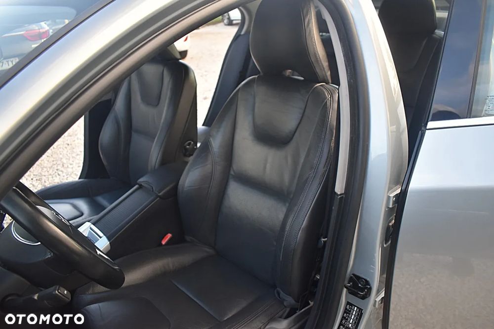 Volvo S60 D3 Geartronic Momentum - 19