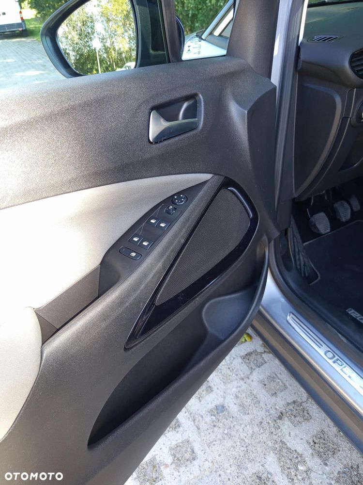 Opel Crossland X - 18