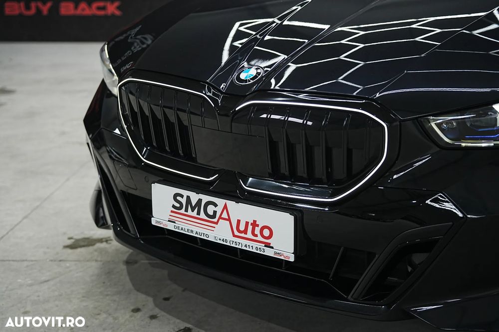 BMW Seria 5 540d xDrive AT MHEV - 39