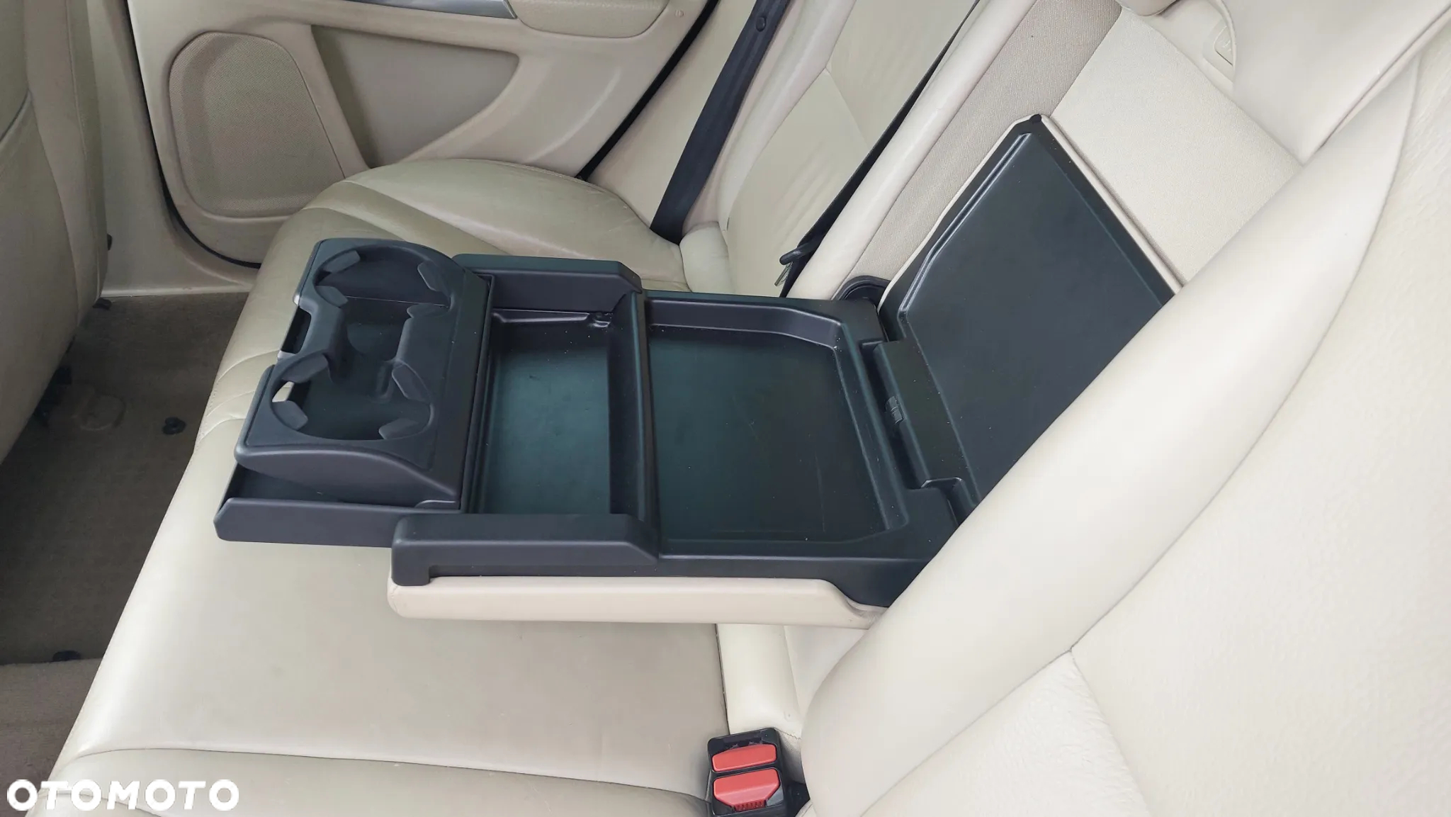 Volvo V60 T3 Kinetic - 14