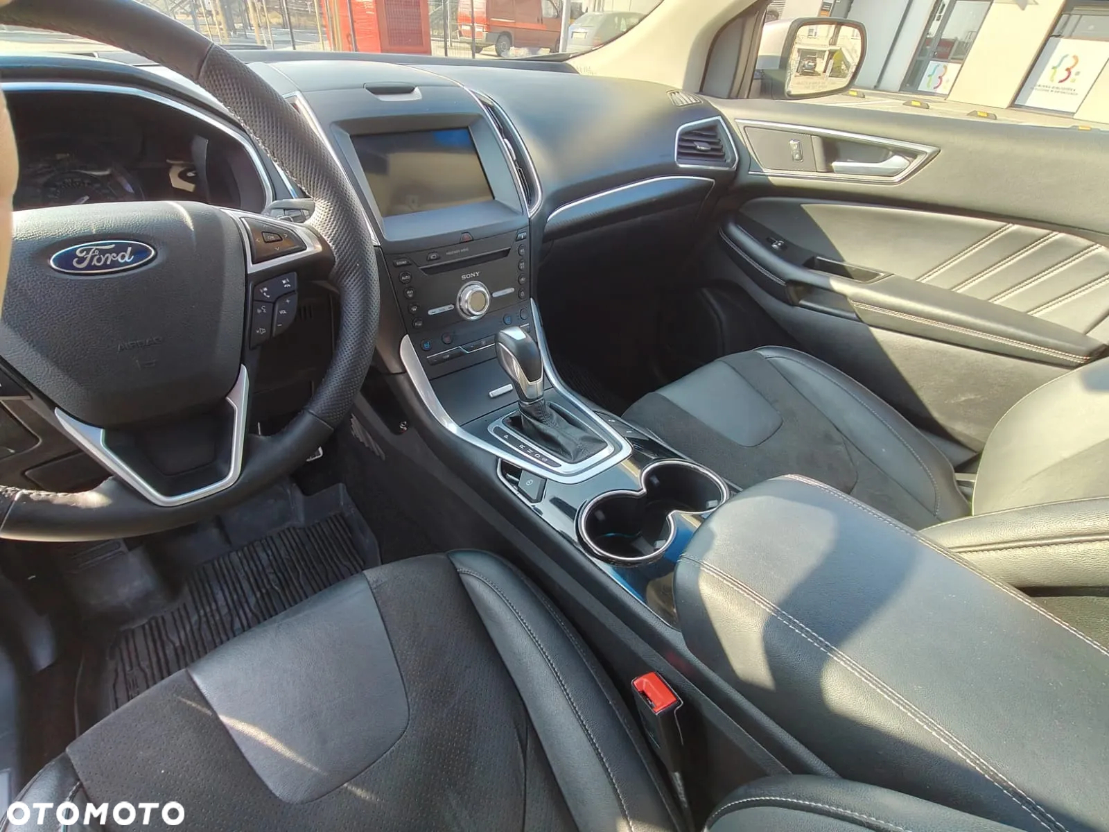 Ford Edge - 10
