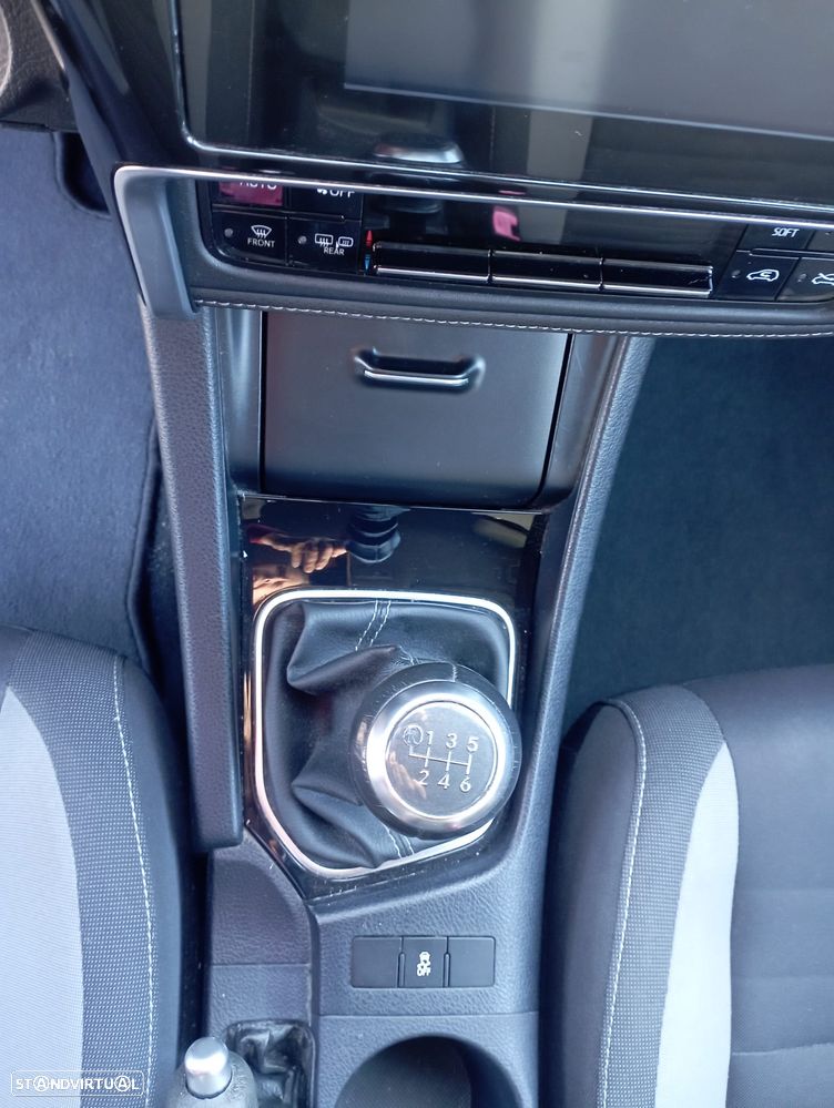 Toyota Auris Touring Sports 1.4 D-4D Comfort+Pack Sport - 13