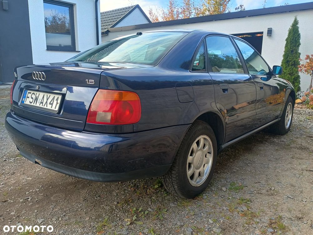 Audi A4 Limousine - 30