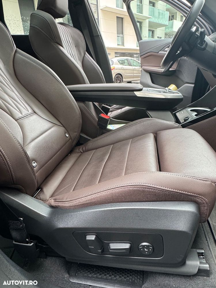 BMW X1 xDrive23i AT MHEV - 9
