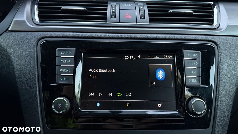 Skoda RAPID 1.2 TSI Ambition DSG - 13