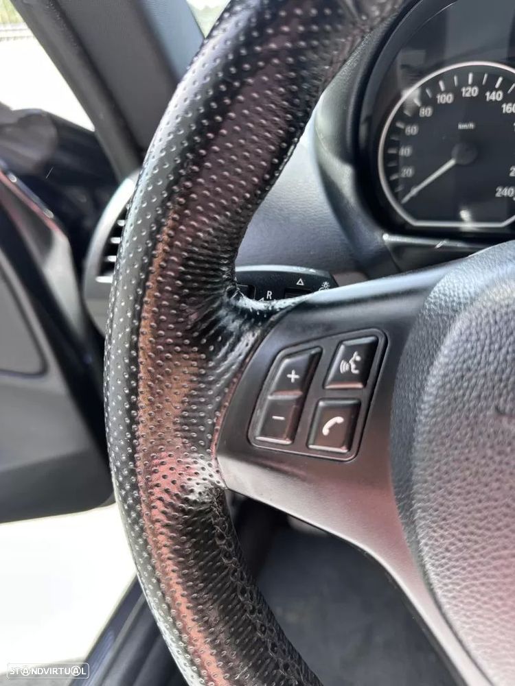 BMW 120 d Limited Edition Lifestyle c/ M Sport Pack - 35