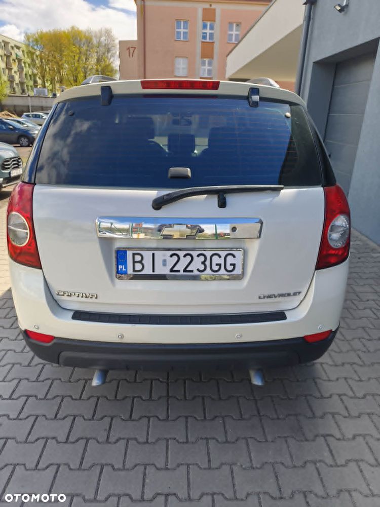 Chevrolet Captiva 2.4 LS - 8