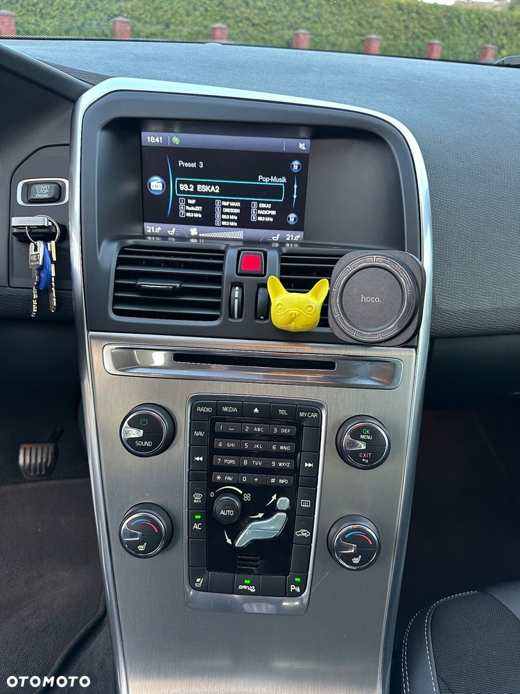 Volvo XC 60 - 25
