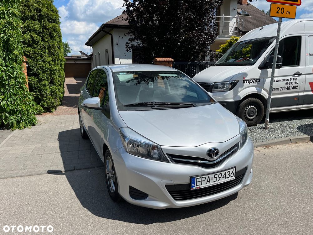 Toyota Yaris 1.33 Premium - 9