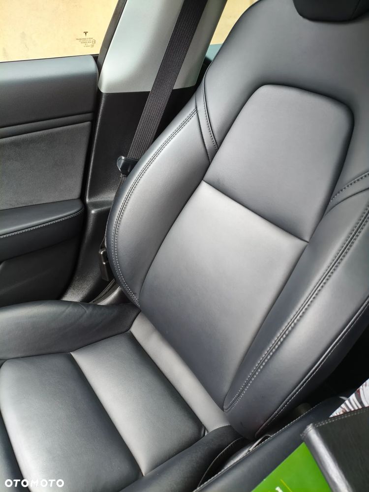 Tesla Model 3 Long Range AWD - 17
