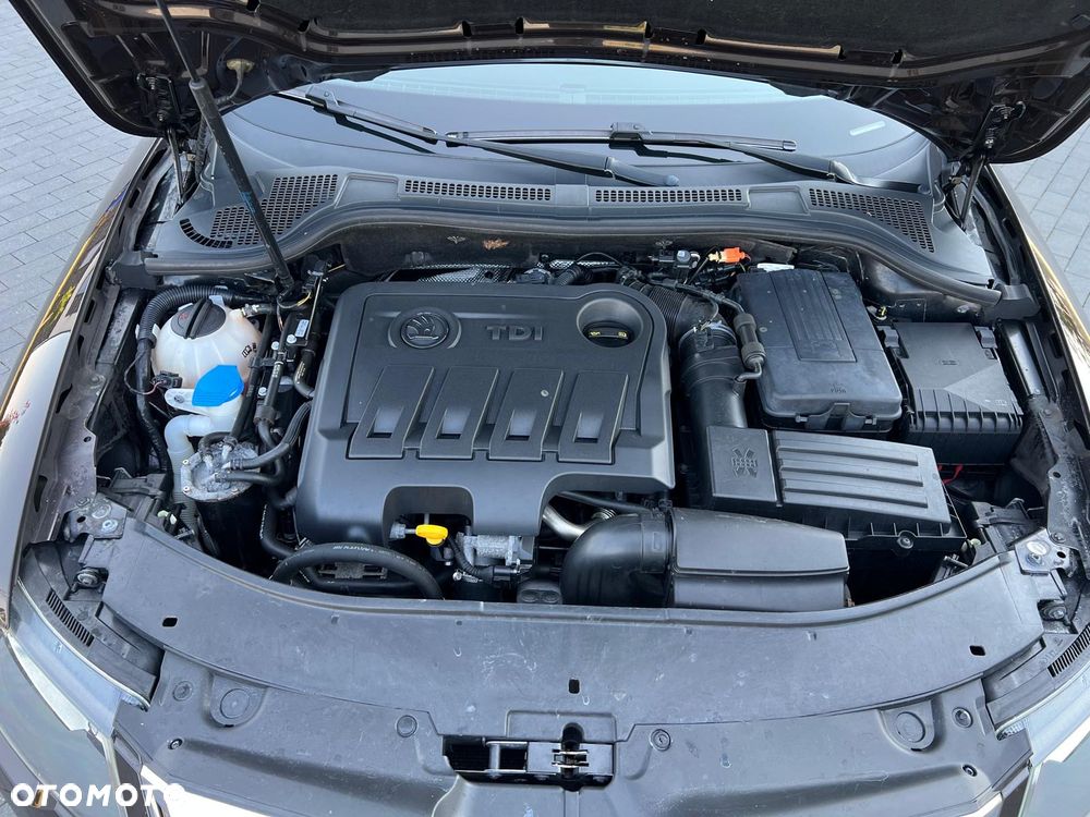 Skoda Superb 2.0 TDI 4x4 Elegance DSG - 27