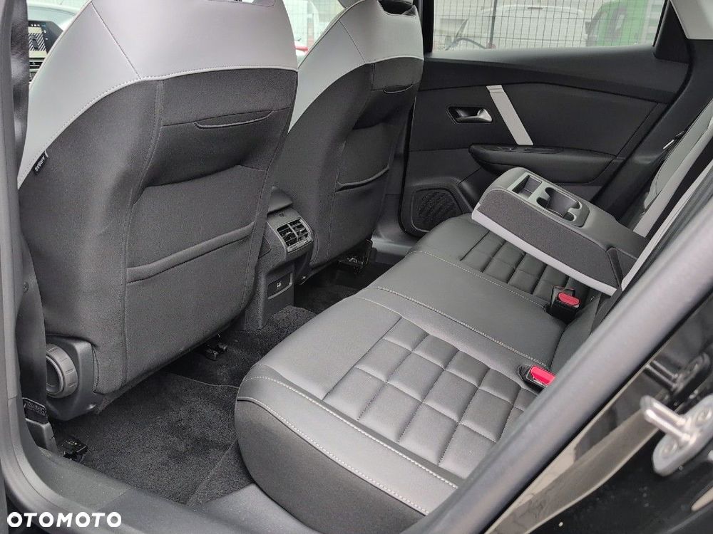 Citroën C4X 1.2 mHEV Max eDCT6 - 10