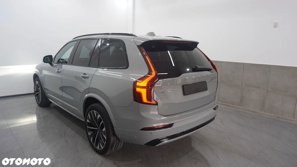 Volvo XC 90 T8 AWD Recharge Plus Dark - 32